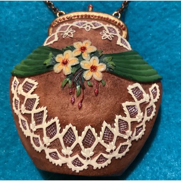 Willow Hall Age Of Elegance "The Duchess" Hat & Matching Purse Collectible - Picture 4 of 16